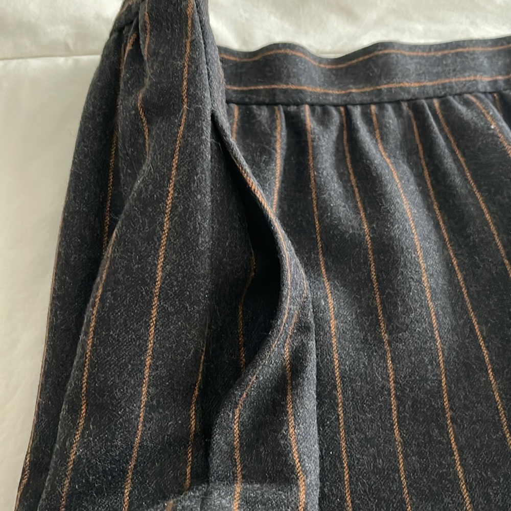 Vintage Givenchy Wool Pinstriped Skirt wool Size  10 Made in France - Picture 6 of 8